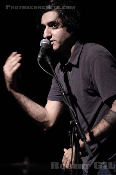 EXPLOSIONS IN THE SKY - 2012-01-30 - PARIS - Casino de Paris - 